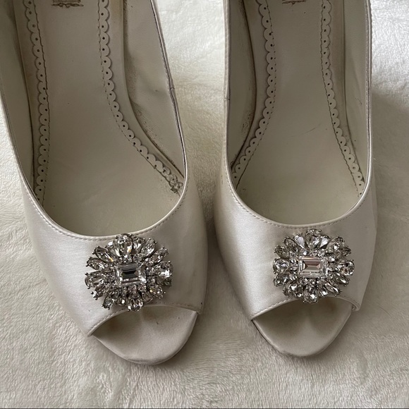 Benjamin Adams open-toe wedges - Picture 6 of 16